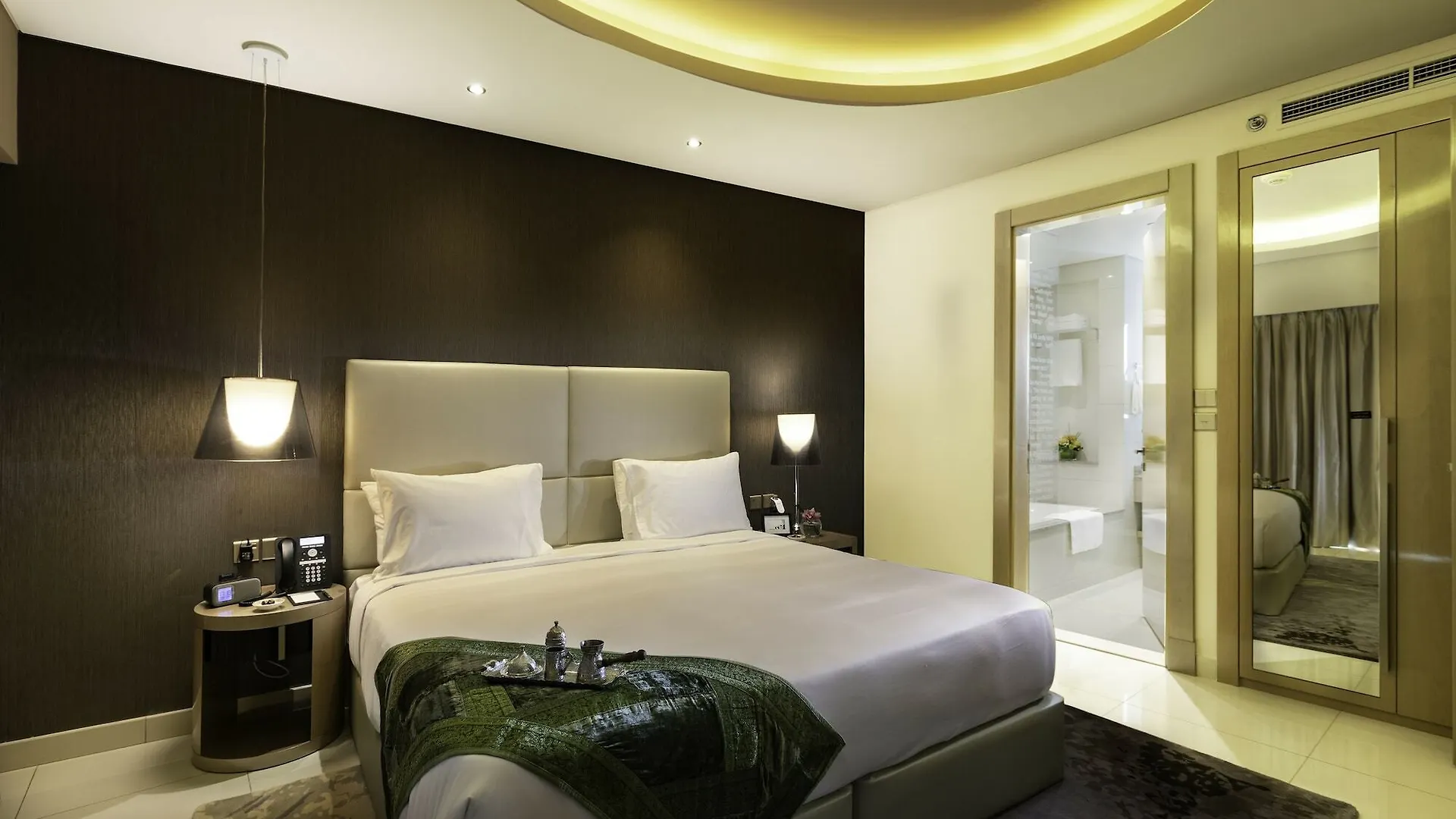 Damac Royale Damac Towers Aparthotel Dubai 2*,